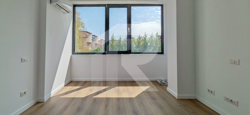 Vila Padurea Baneasa langa lac